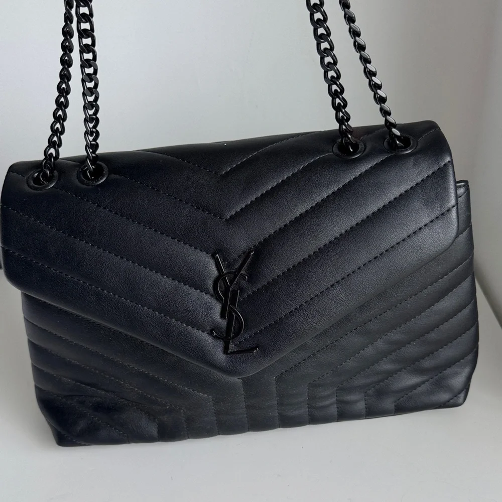 Yves Saint Laurent Black Chevron Shoulder Bag - Picture 3 of 13